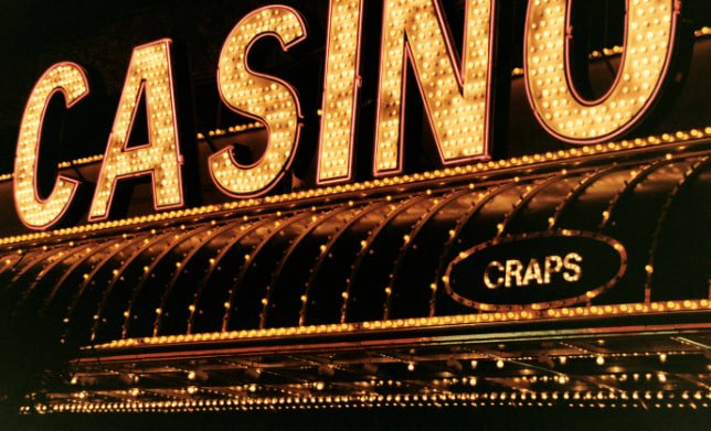 Casino-style games including slots and live dealer tables on winzir app Philippines